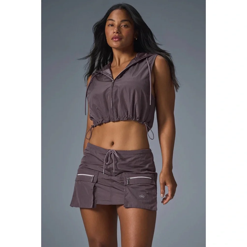 Alo Yoga Crinkle Surplus Mini Skirt Raisinette XS